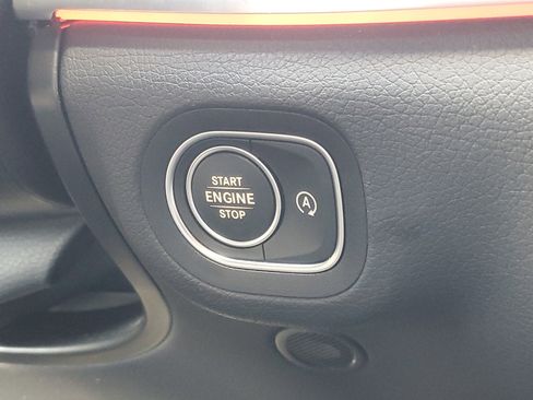 Used 2025 Mercedes-Benz GLE 350 4MATIC image 31