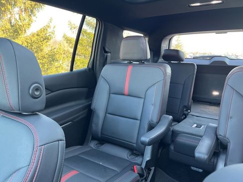 Used 2024 Chevrolet Traverse RS w/ LPO, Floor Liner Package image 28