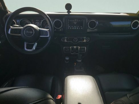 Used 2021 Jeep Wrangler Unlimited Sahara AWD/4WD image 13