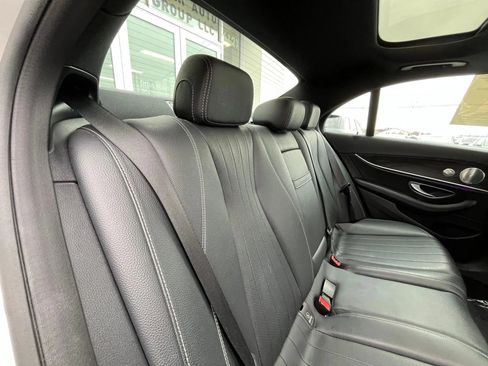 Used 2017 Mercedes-Benz E 300 4MATIC image 32