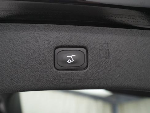 Used 2024 Ford Edge SEL w/ Convenience Package image 15