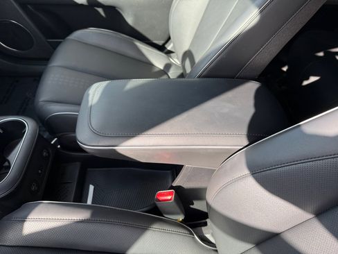 Used 2024 Hyundai Ioniq 5 Limited image 14