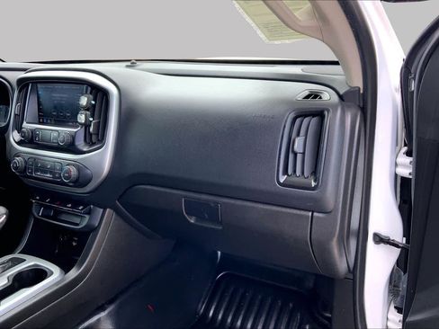 Used 2022 Chevrolet Colorado LT w/ Fleet Safety Package RWD image 16