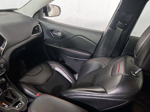 Used 2022 Jeep Cherokee Trailhawk w/ Trailer Tow Group image 22