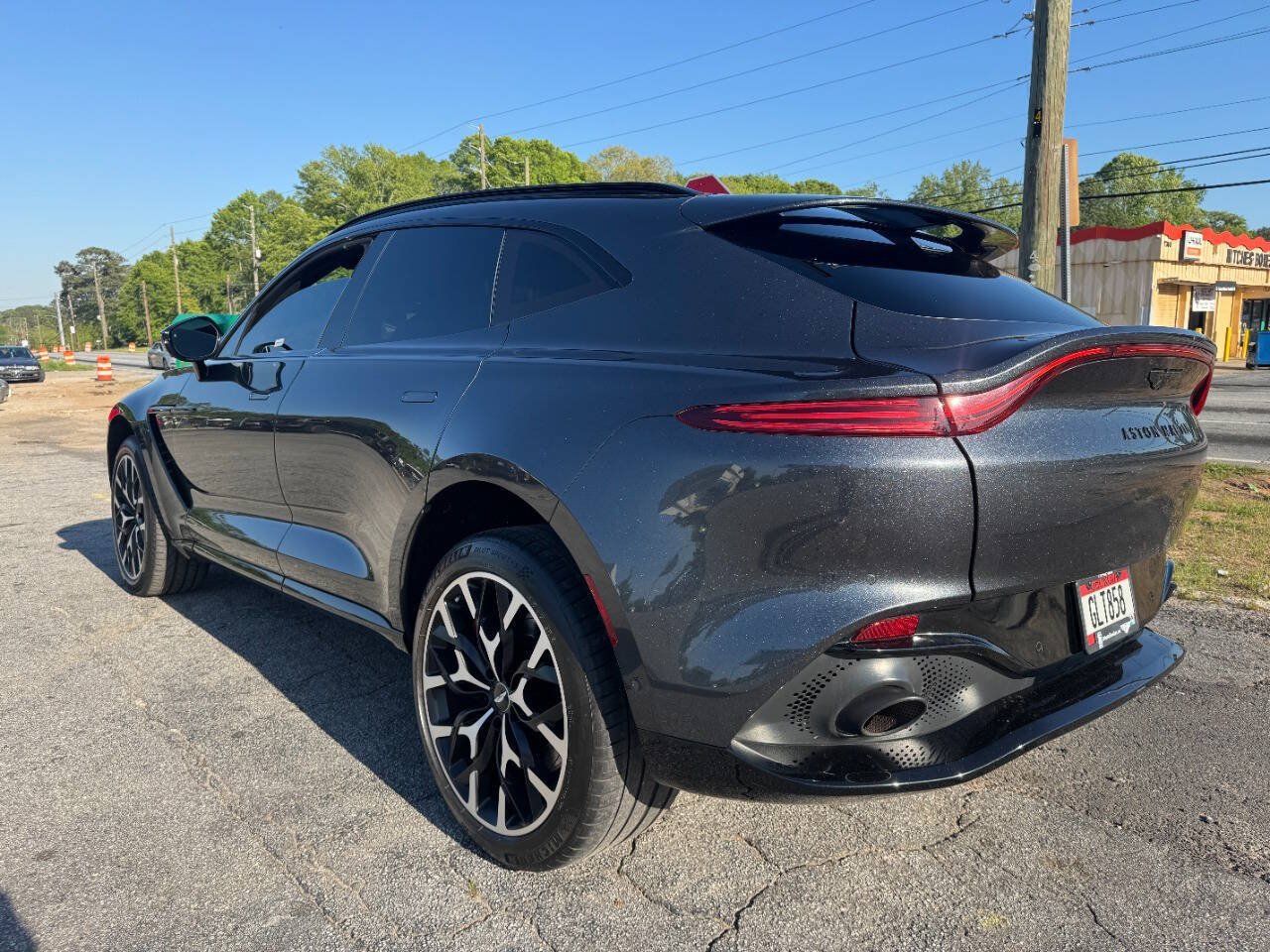 Used 2021 Aston Martin DBX AWD/4WD image 3