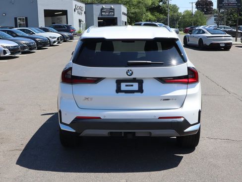Used 2025 BMW X1 xDrive28i w/ Premium Package AWD/4WD image 6