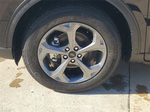 Used 2025 Ford Escape ST-Line Elite image 11