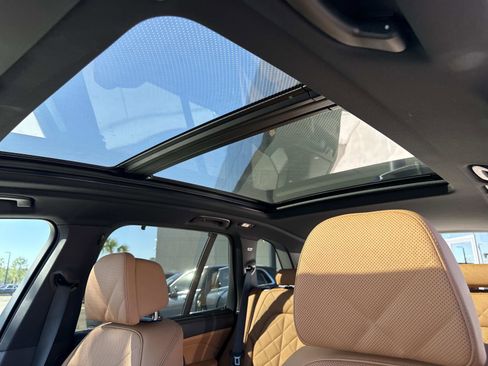 Used 2025 BMW X5 M60i image 24
