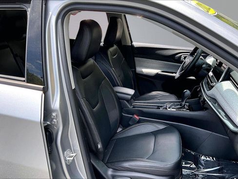 Certified 2022 Jeep Compass Latitude AWD/4WD image 8