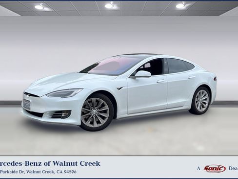 Used 2018 Tesla Model S 75D AWD/4WD image 1