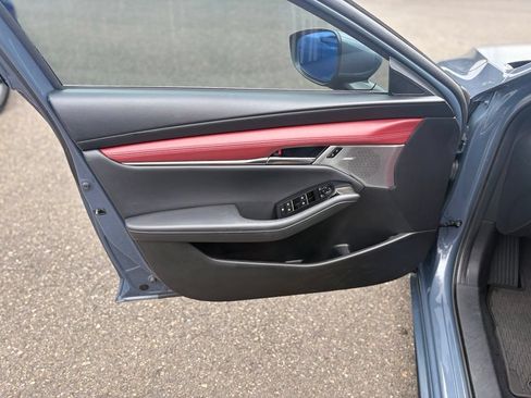 Used 2019 MAZDA MAZDA3 AWD Hatchback w/ Premium Pkg image 9