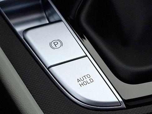 New 2026 Hyundai Elantra Limited image 21