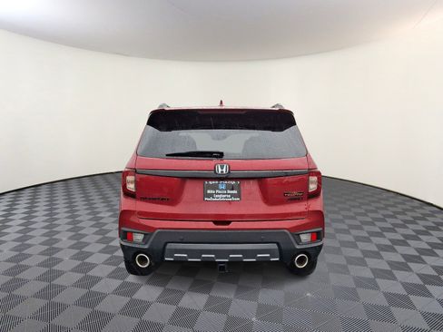 Used 2024 Honda Passport TrailSport image 6