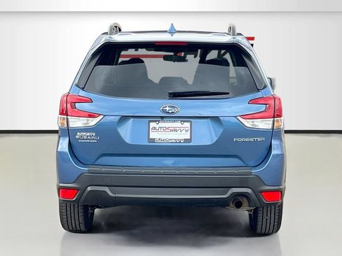 Used 2022 Subaru Forester Premium AWD/4WD image 6