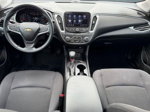 Used 2023 Chevrolet Malibu RS FWD image 25