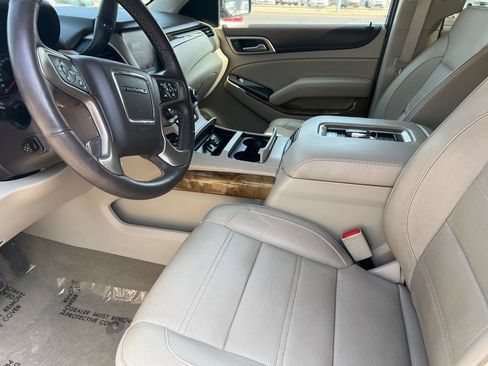 Used 2017 GMC Yukon XL Denali w/ Open Road Package AWD/4WD image 10