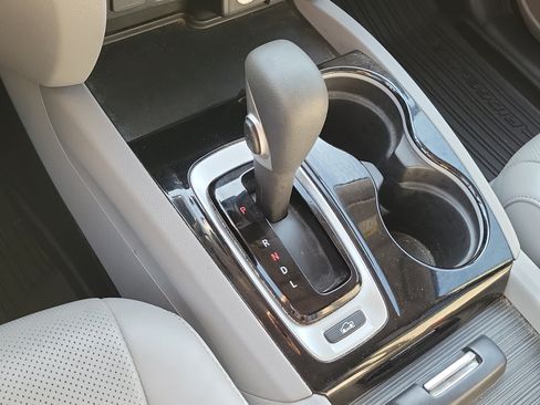 Used 2019 Honda Ridgeline RTL-E image 35