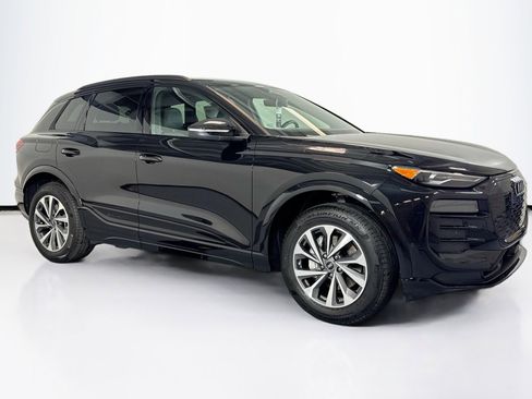 New 2027 Audi Q6 e-tron Premium image 3