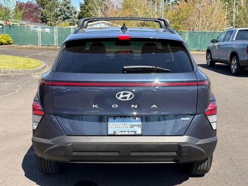 Used 2025 Hyundai Kona SEL AWD/4WD image 7