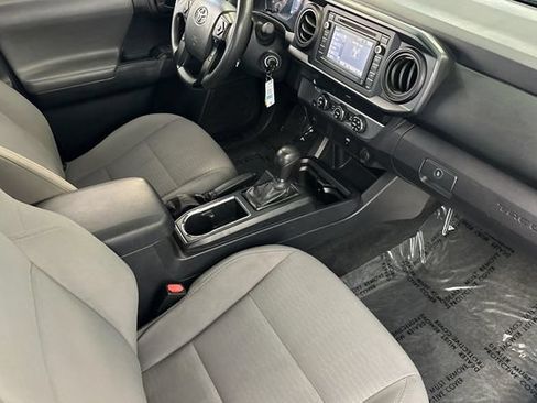 Used 2019 Toyota Tacoma SR w/ SR Convenience Package RWD image 19