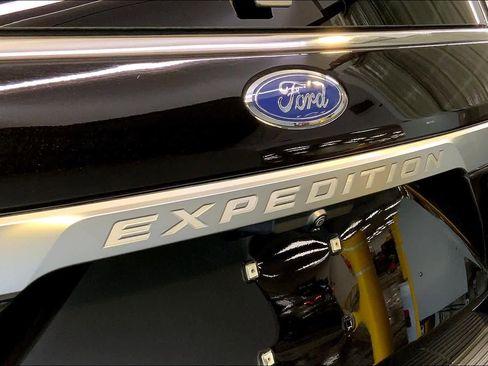 Used 2019 Ford Expedition Platinum AWD/4WD image 10