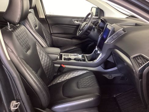 Certified 2023 Ford Edge Titanium w/ Equipment Group 301A AWD/4WD image 9