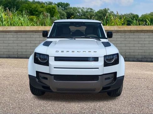 New 2026 Land Rover Defender 110 S image 2