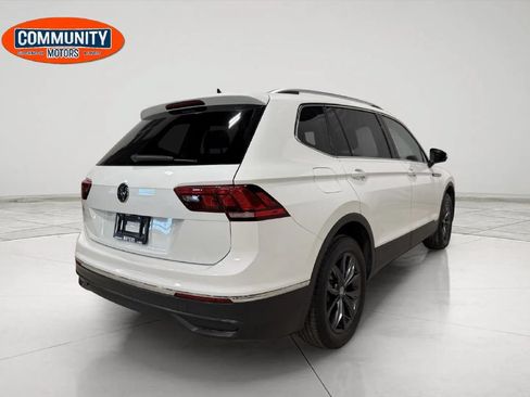 Used 2023 Volkswagen Tiguan SE AWD/4WD image 8