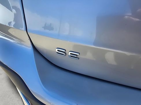 Used 2022 Volkswagen Taos SE AWD/4WD image 18