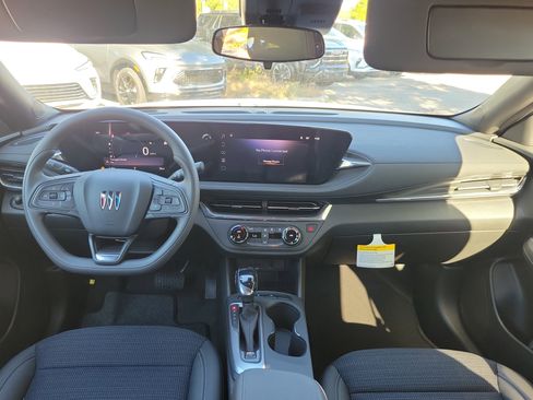 New 2026 Buick Envista Preferred image 7