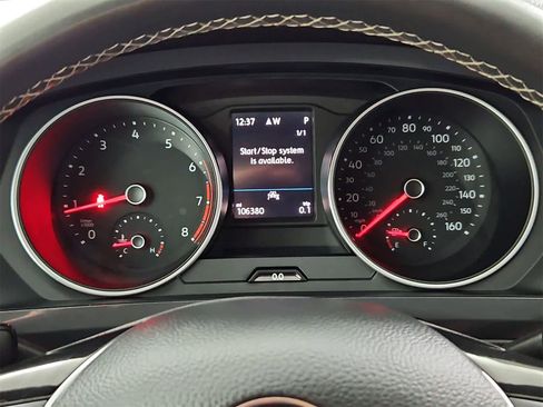 Used 2021 Volkswagen Tiguan SE image 35