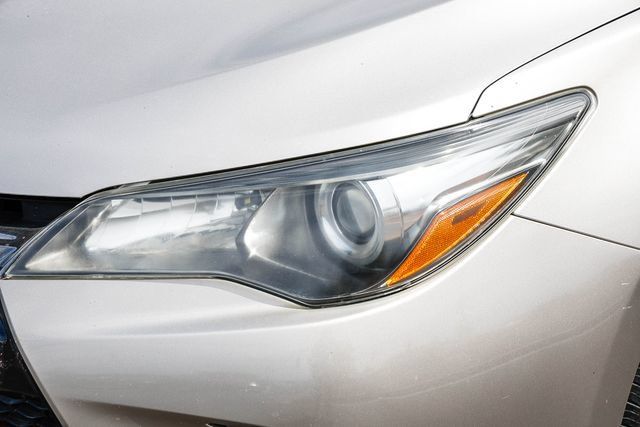 Used 2017 Toyota Camry SE FWD image 8