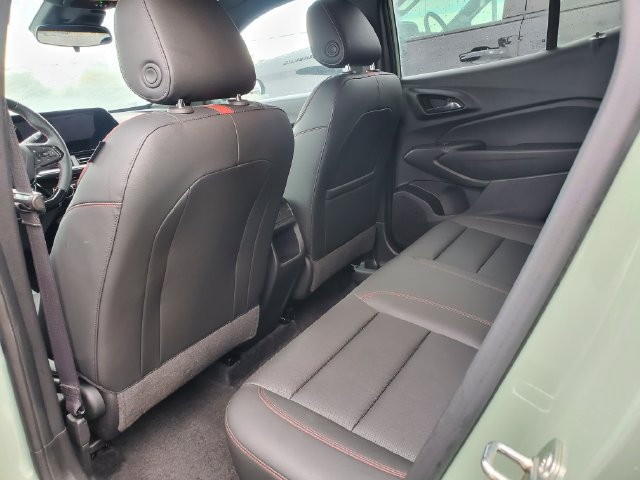 Certified 2024 Chevrolet Trax RS w/ Driver Confidence Package FWD image 12