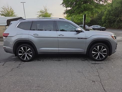 Used 2026 Volkswagen Atlas SEL Premium R-Line AWD/4WD image 8
