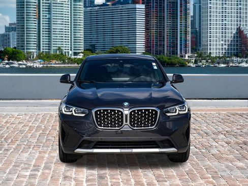 Used 2023 BMW X4 xDrive30i w/ Premium Package AWD/4WD image 2