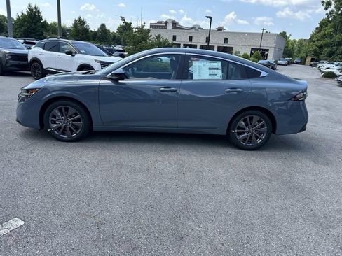 New 2026 Nissan Sentra SL w/ Floor Mat Package FWD image 4