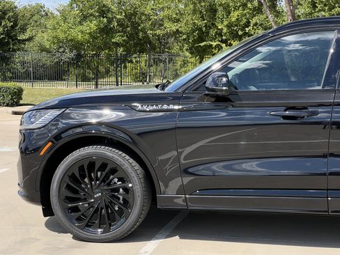 New 2025 Lincoln Aviator Reserve w/ Equipment Group 201A image 5