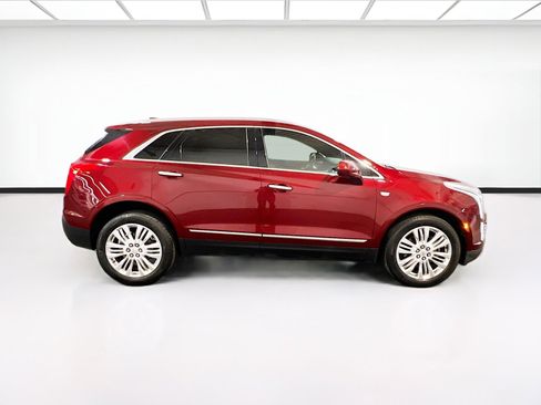 Used 2017 Cadillac XT5 Premium Luxury w/ LPO, Wheel Lock Package FWD image 26