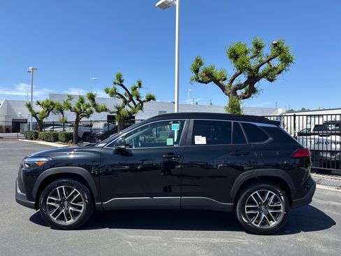 New 2026 Toyota Corolla Cross XLE image 4