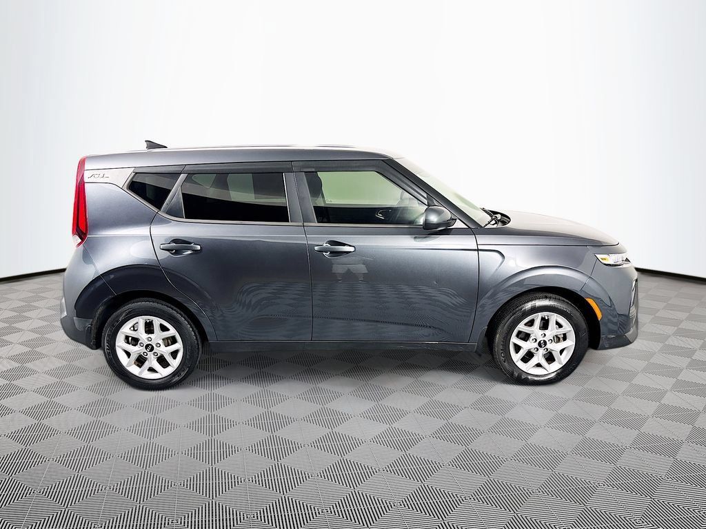 Used 2020 Kia Soul S FWD image 8