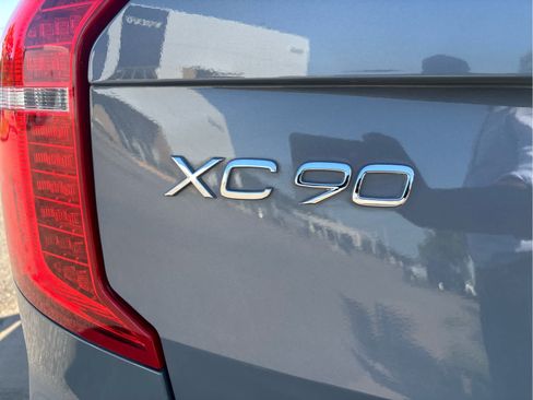 Used 2023 Volvo XC90 B6 Plus w/ Protection Package Premier AWD/4WD image 8