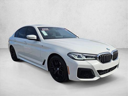 Used 2023 BMW 540i w/ Executive Package RWD image 3