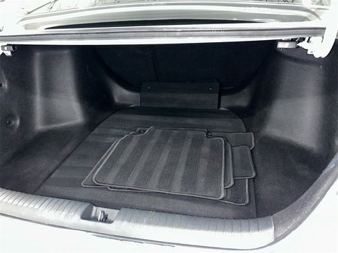 Used 2024 Honda Accord EX image 29