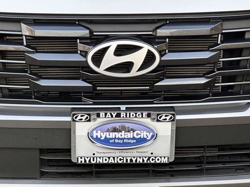 Used 2025 Hyundai Tucson SE AWD/4WD image 13