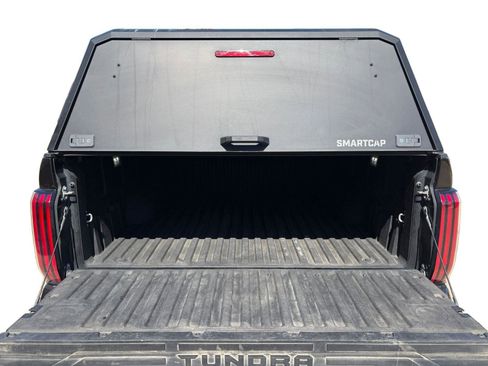 Used 2022 Toyota Tundra Limited image 23