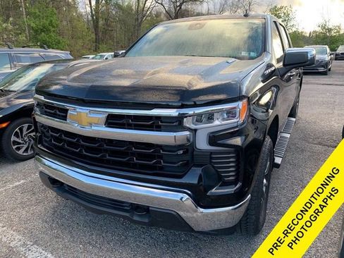 Used 2025 Chevrolet Silverado 1500 LT AWD/4WD image 1