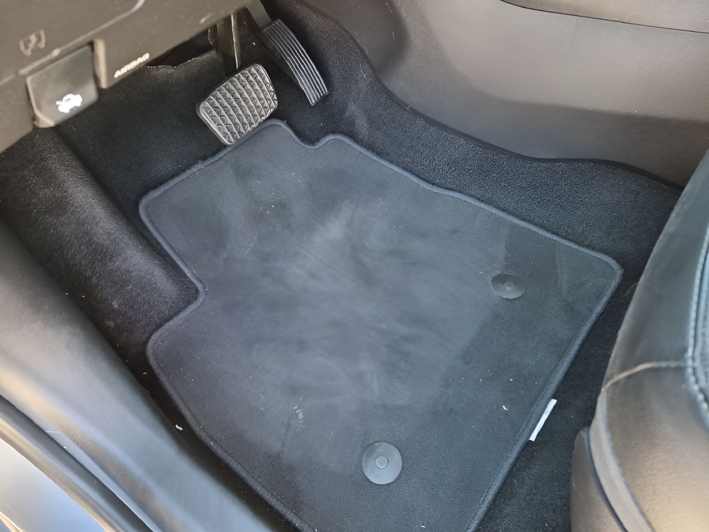 Used 2021 Buick Encore GX Select AWD/4WD image 19