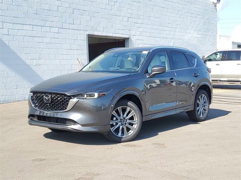 New 2025 MAZDA CX-5 AWD 2.5 S w/ Premium Plus Pkg image 33