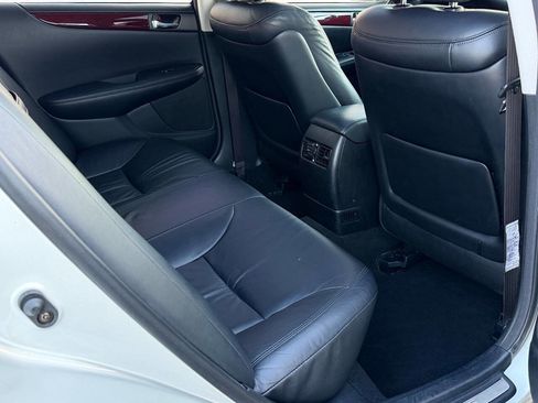 Used 2004 Lexus ES 330 image 16