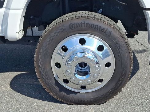 Used 2025 Ford F450 Platinum w/ FX4 Off-Road Package AWD/4WD image 8